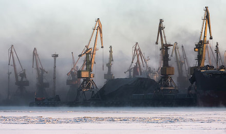 Drilling fluid defoamer to ensure smooth drilling process